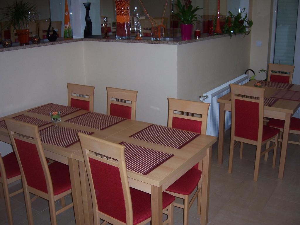 Pension Euro Mikulov Room photo